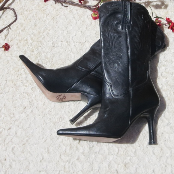 Charlie Horse Shoes - *Charlie Horse size 8 Lucchese Stiletto boots*